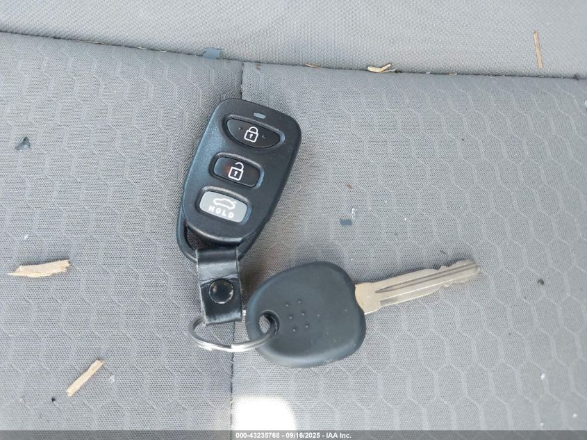 2020 Hyundai Elantra Se VIN: KMHD74LFXLU056203 Lot: 43235768