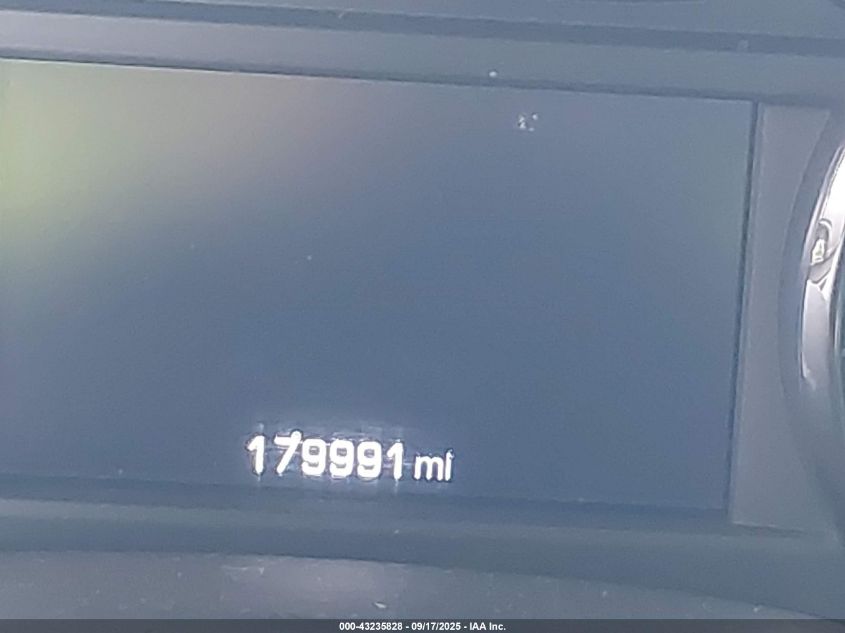 2018 Chevrolet Tahoe Lt VIN: 1GNSCBKC7JR398413 Lot: 43235828