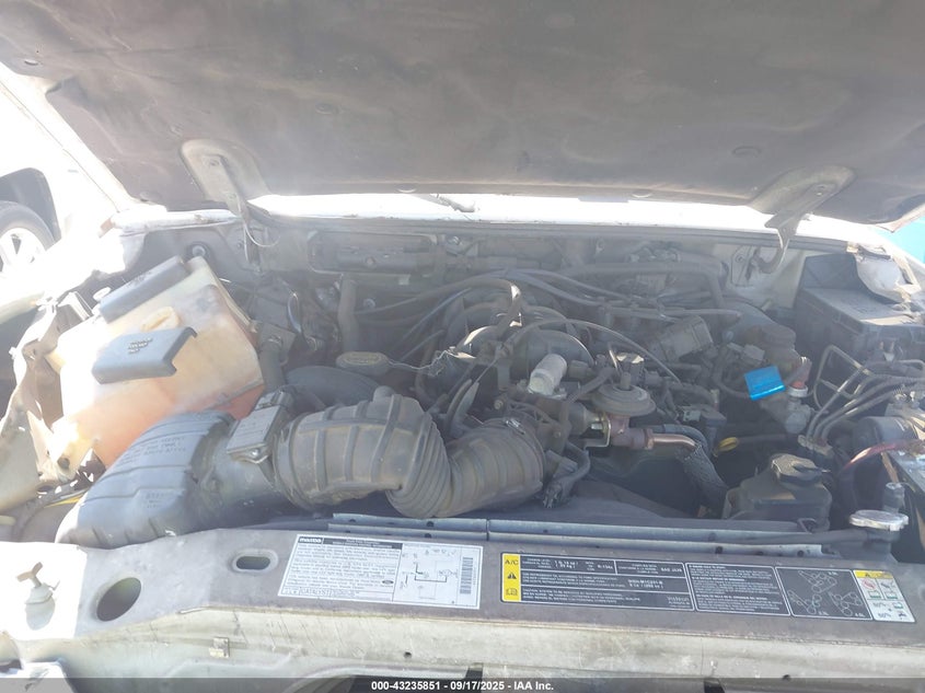 2002 Mazda B4000 Ds VIN: 4F4YR46E62TM10121 Lot: 43235851