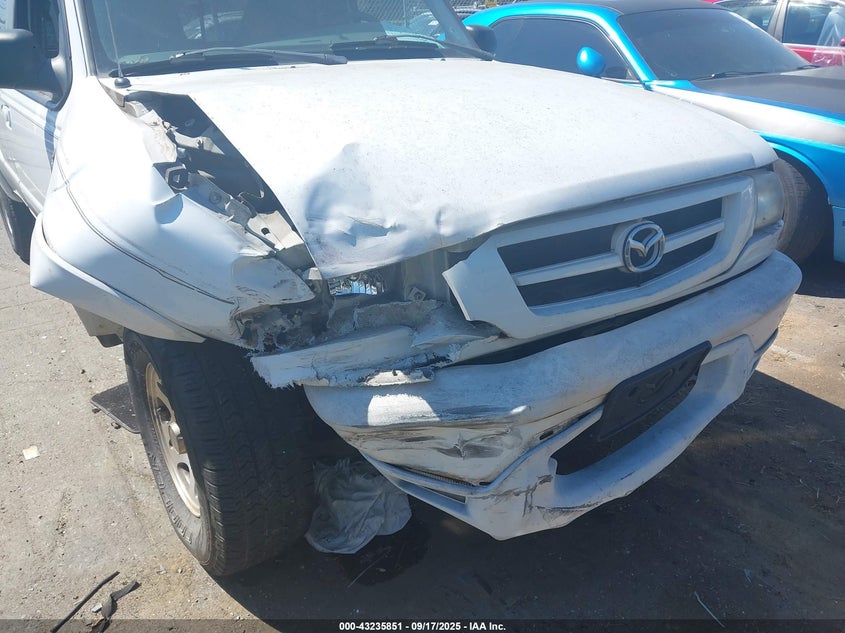 2002 Mazda B4000 Ds VIN: 4F4YR46E62TM10121 Lot: 43235851