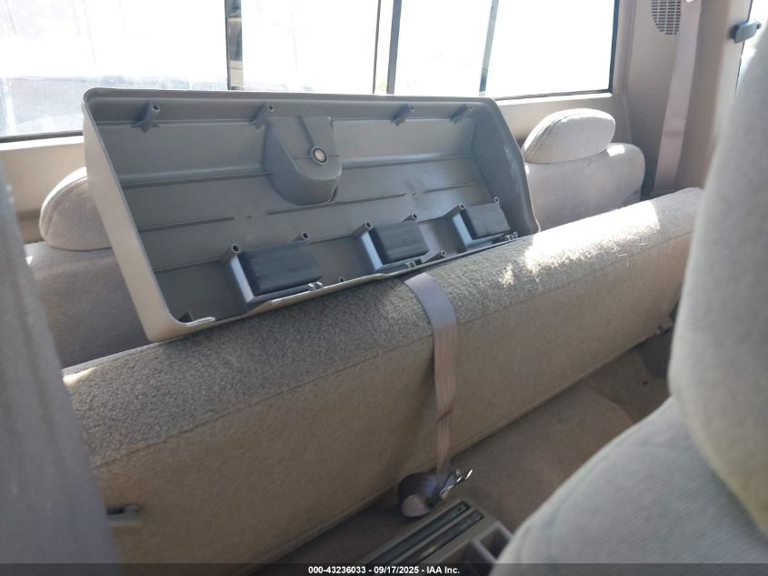 1998 GMC Sierra 2500 Hd Sl VIN: 1GTGK29J6WE501048 Lot: 43236033