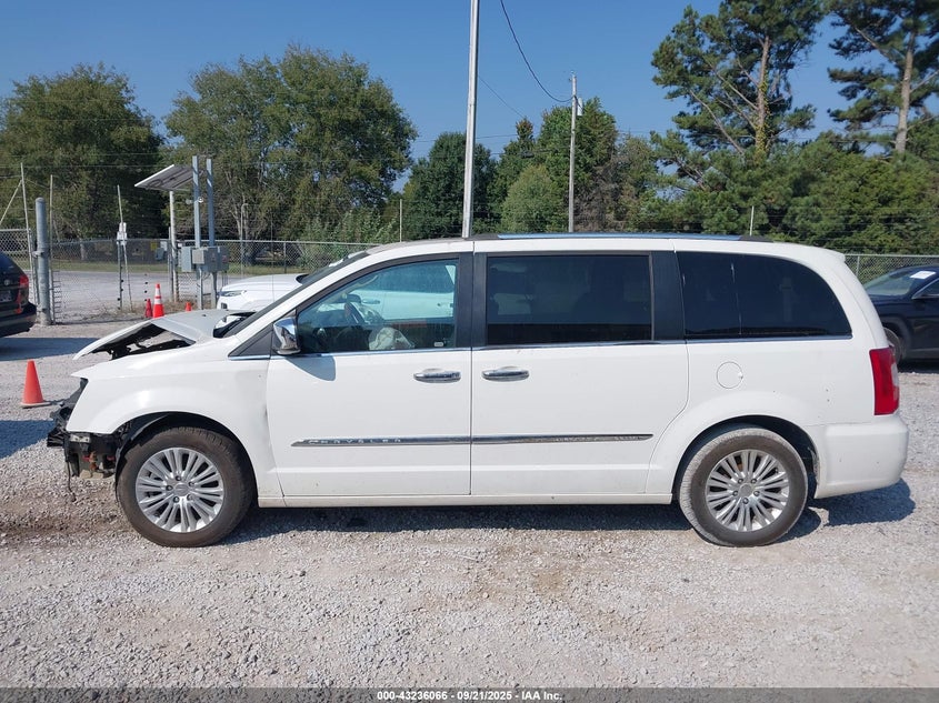 2013 CHRYSLER TOWN & COUNTRY LIMITED - 2C4RC1GG4DR621678