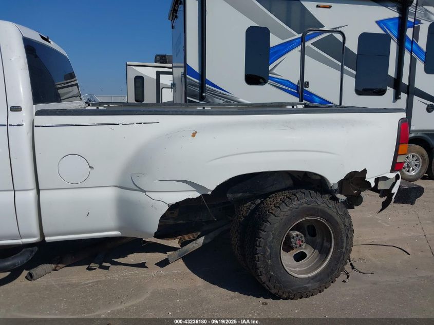 2003 Chevrolet Silverado 3500 VIN: 1GCJC331X3F152077 Lot: 43236180