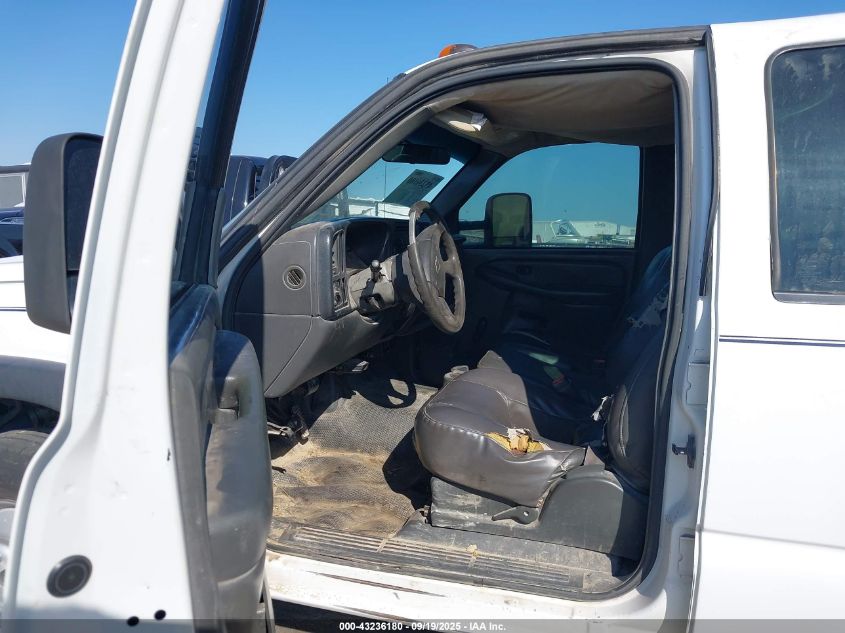 2003 Chevrolet Silverado 3500 VIN: 1GCJC331X3F152077 Lot: 43236180