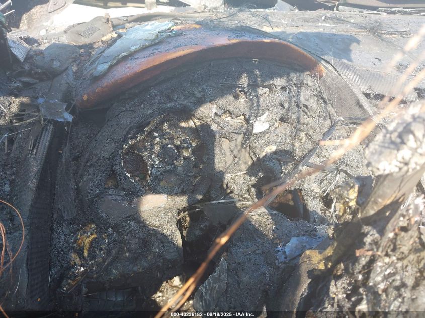 2011 Audi R8 5.2 VIN: WUAVNAFG4BN001078 Lot: 43236182