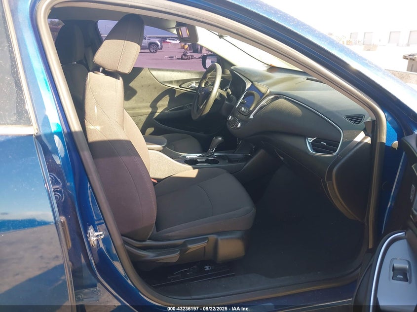 2019 CHEVROLET MALIBU LT - 1G1ZD5ST6KF123178
