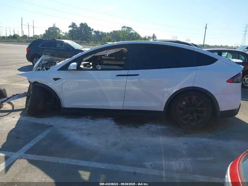 2022 Tesla Model X Plaid Tri Motor All-Wheel Drive VIN: 7SAXCBE61NF331535 Lot: 43236222