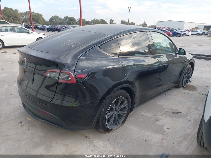 Vin: 7saygded9rf104506, lot: 43730879, tesla model y 20244
