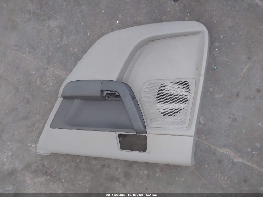 2009 Ford Focus Se VIN: 1FAHP35NX9W231105 Lot: 43236386