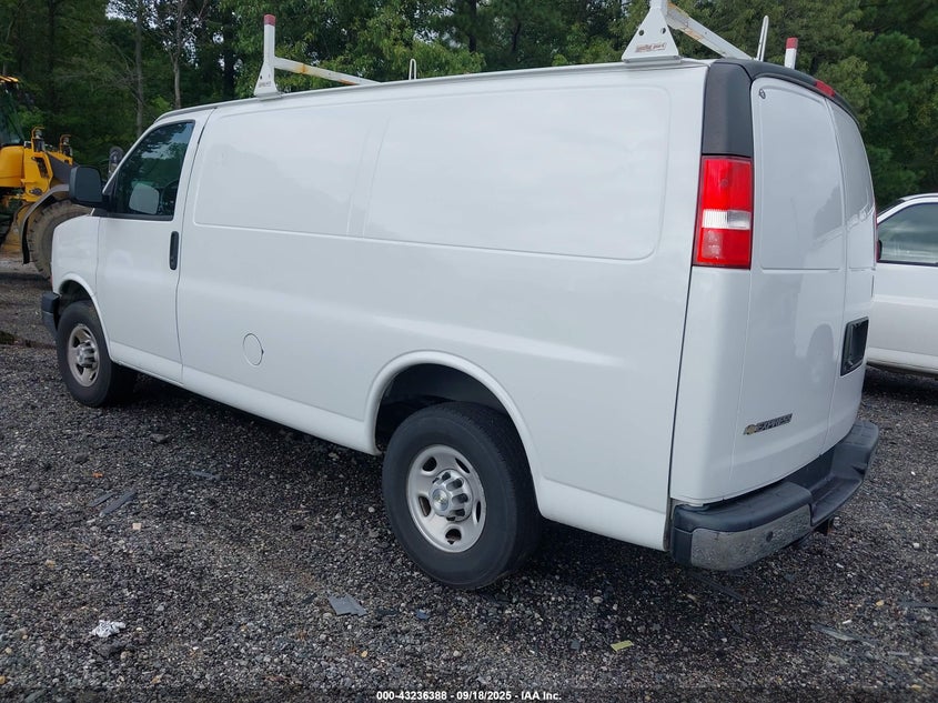 1GCWGAFG2L1268286 2020 CHEVROLET EXPRESS photo no. 3