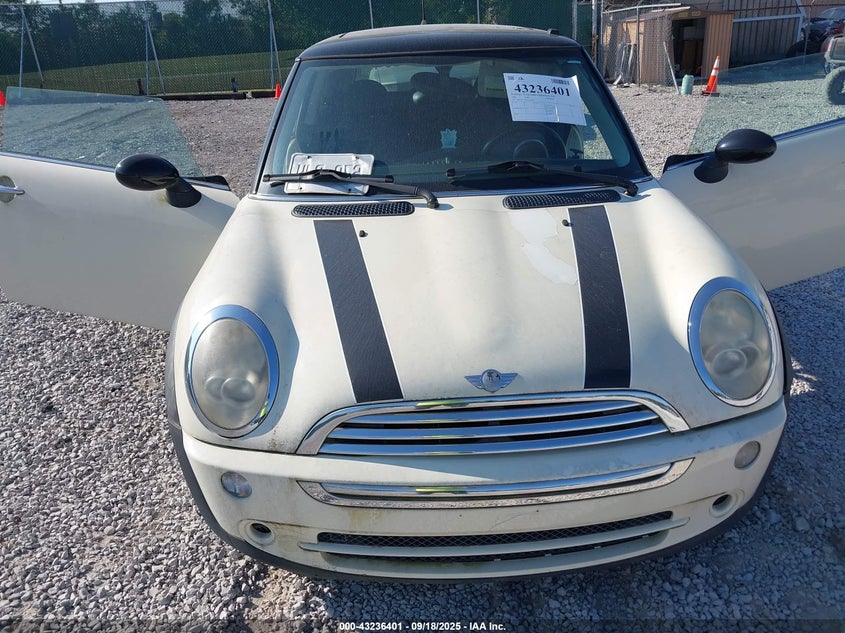 2006 Mini Cooper VIN: WMWRC33566TK70796 Lot: 43236401