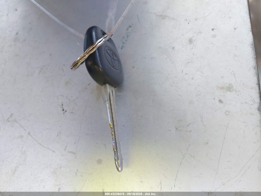 2004 Toyota Sienna Xle Limited VIN: 5TDBA22C54S000118 Lot: 43236415