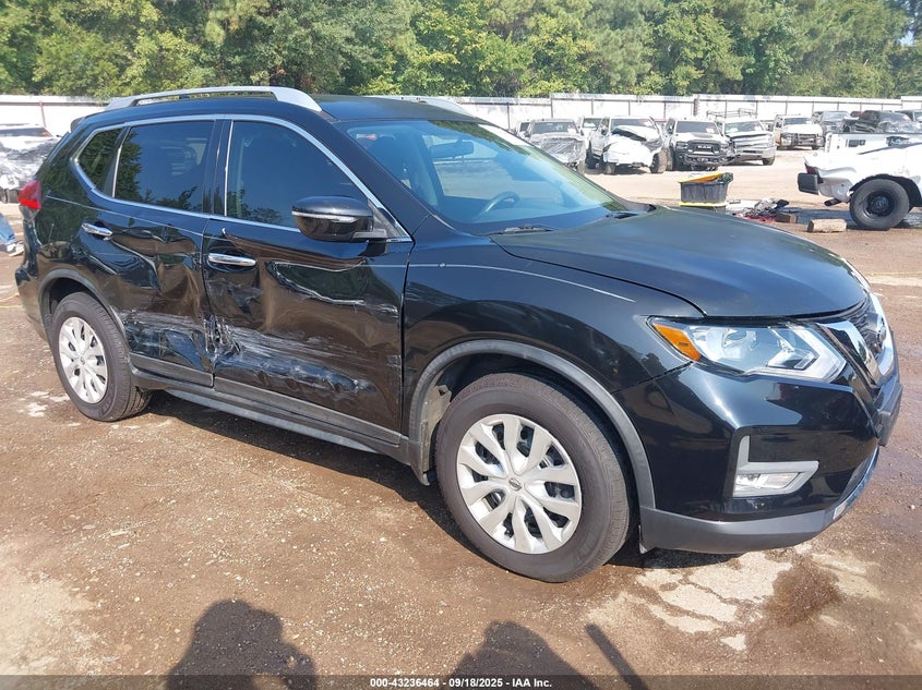 2017 NISSAN ROGUE S - KNMAT2MT8HP519070