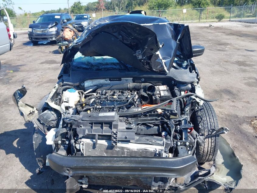 2017 Volkswagen Beetle #Pinkbeetle/1.8T Classic/1.8T S VIN: 3VWF17AT8HM619041 Lot: 43236522