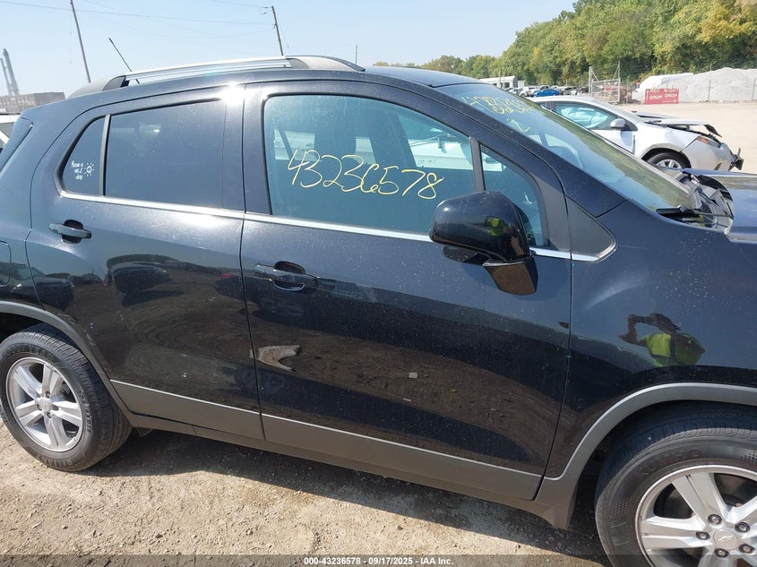 2017 CHEVROLET TRAX LT - 3GNCJLSB9HL174388