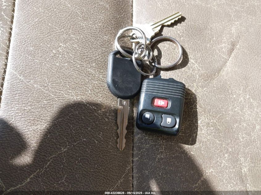 2005 Ford Escape Xlt VIN: 1FMYU03125KD89288 Lot: 43236628