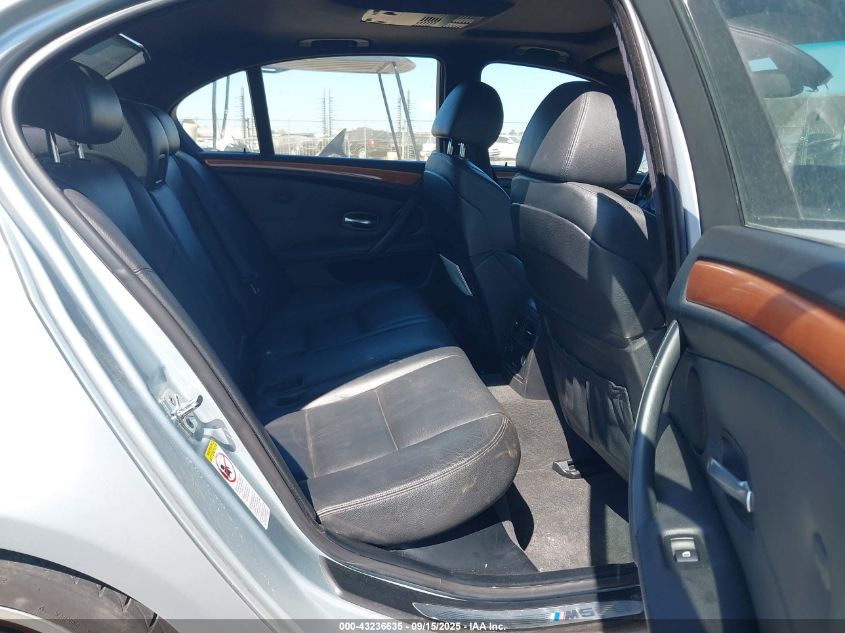 2008 BMW M5 VIN: WBSNB93558CX08579 Lot: 43236635