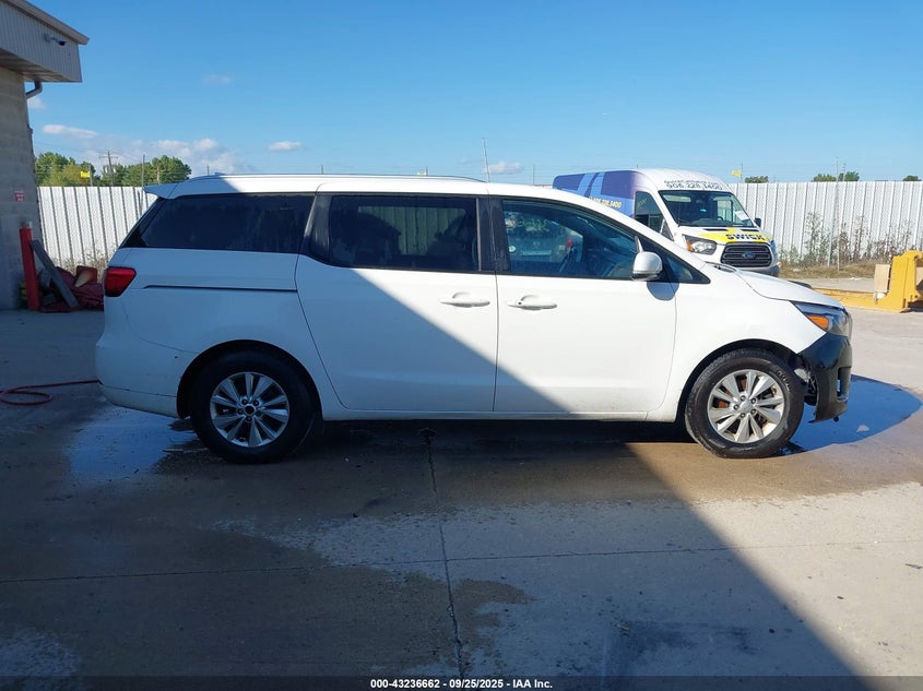 2017 KIA SEDONA LX KNDMB5C15H6335650
