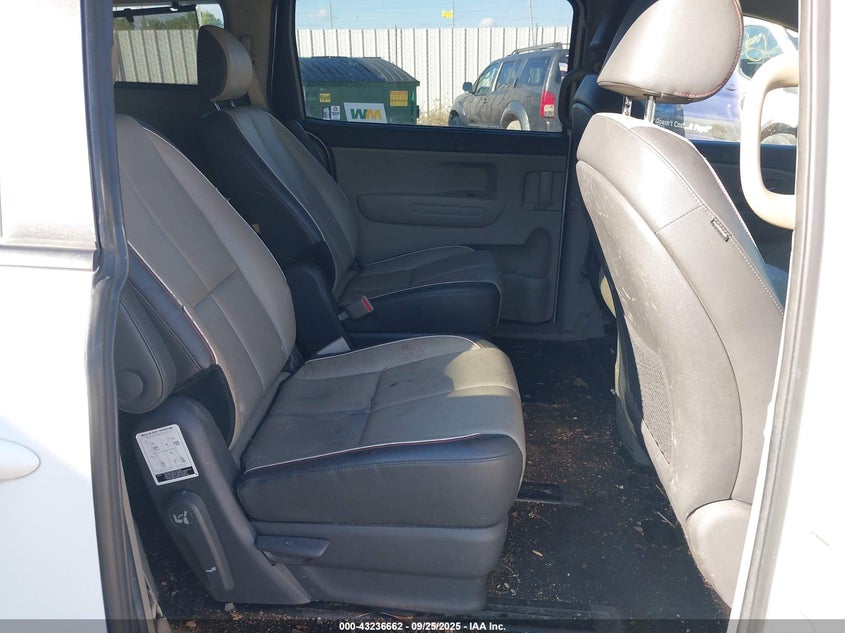 2017 KIA SEDONA LX KNDMB5C15H6335650