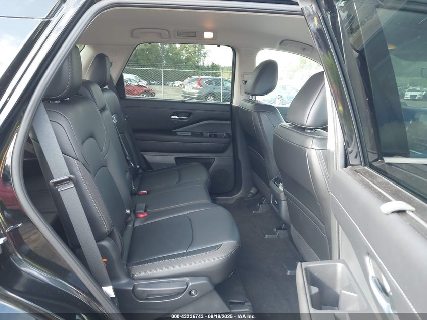 2025 NISSAN PATHFINDER SL 4WD - 5N1DR3CC6SC237636