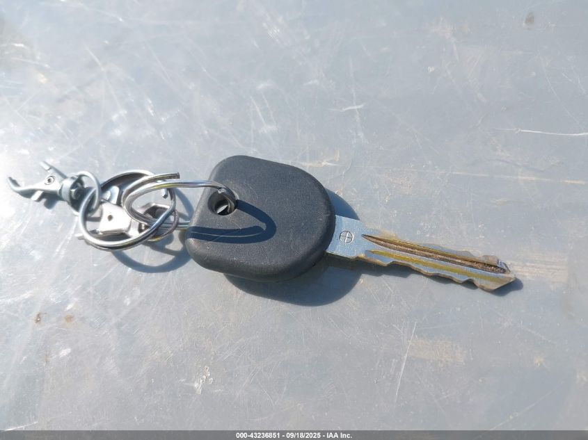 2008 Cadillac Escalade Standard VIN: 1GYEC63898R197995 Lot: 43236851