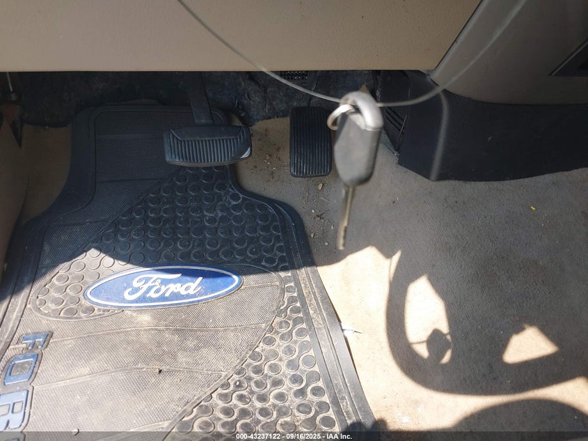 2004 Ford F-150 Lariat/Xlt VIN: 1FTPW12544KD31735 Lot: 43237122