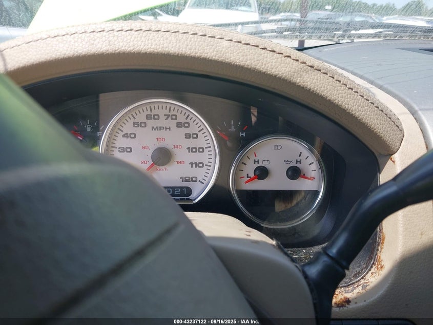 2004 Ford F-150 Lariat/Xlt VIN: 1FTPW12544KD31735 Lot: 43237122