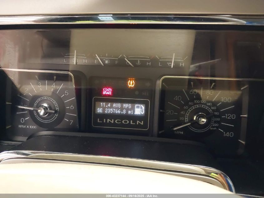 2008 Lincoln Navigator VIN: 5LMFU28528LJ10738 Lot: 43237144