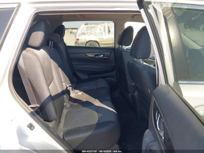 2018 NISSAN ROGUE SV - KNMAT2MV0JP619557