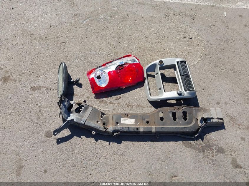 2004 Ford Explorer Sport Trac Adrenalin/Xls/Xlt VIN: 1FMZU67KX4UB65019 Lot: 43237188