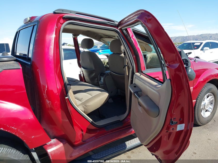 2004 Ford Explorer Sport Trac Adrenalin/Xls/Xlt VIN: 1FMZU67KX4UB65019 Lot: 43237188