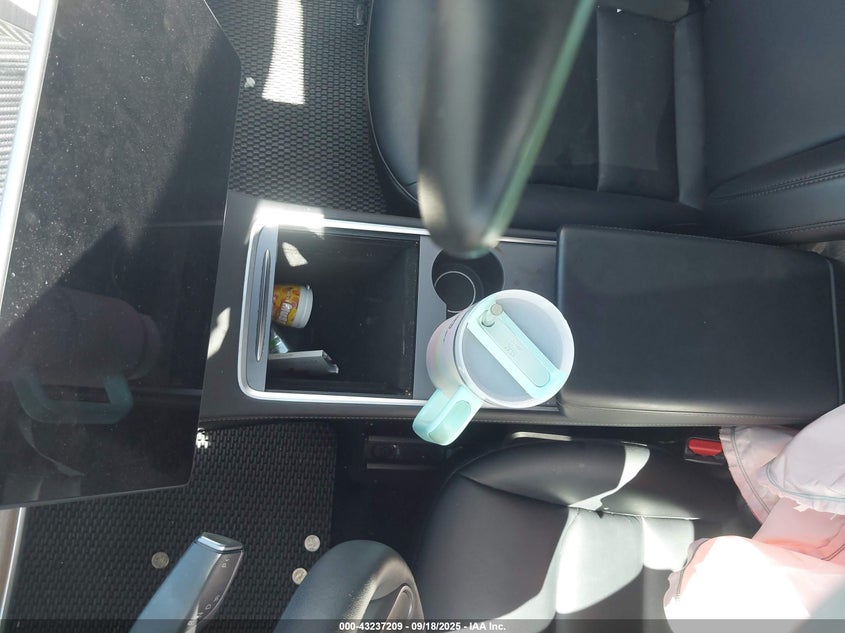 2023 Tesla Model Y Awd/Long Range Dual Motor All-Wheel Drive VIN: 7SAYGDEE8PF847017 Lot: 43237209