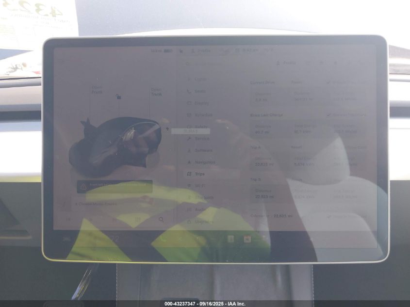 2023 Tesla Model Y Awd/Long Range Dual Motor All-Wheel Drive VIN: 7SAYGDEE4PA167984 Lot: 43237347