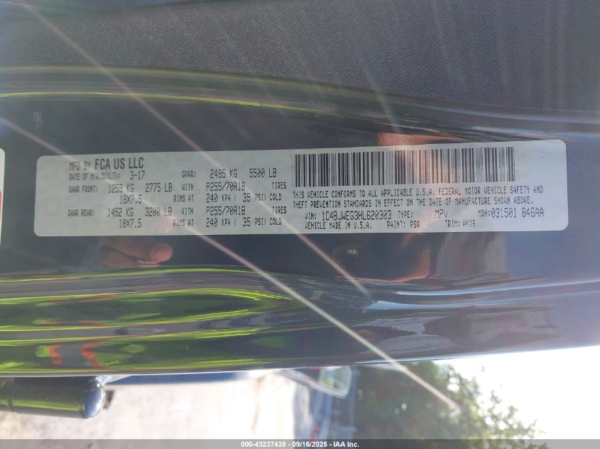 2017 Jeep Wrangler Unlimited Smoky Mountain 4X4 VIN: 1C4BJWEG3HL620303 Lot: 43237438