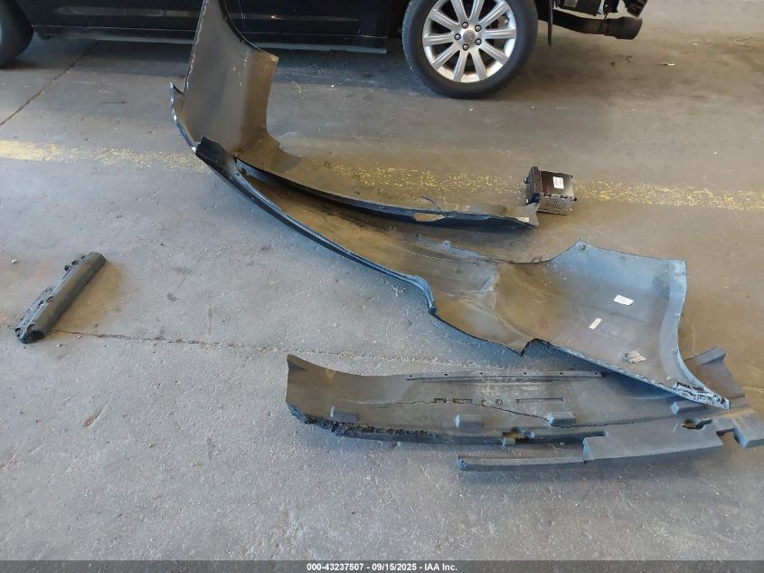 2013 Chrysler 200 Touring VIN: 1C3CCBBG3DN658712 Lot: 43237507