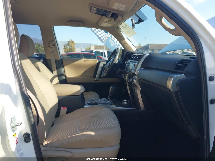 2014 TOYOTA 4RUNNER SR5 - JTEBU5JR5E5164681