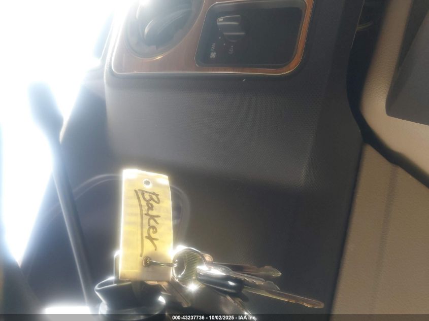 2010 Ford E-450 Cutaway VIN: 1FDXE4FS3ADA25464 Lot: 43237736