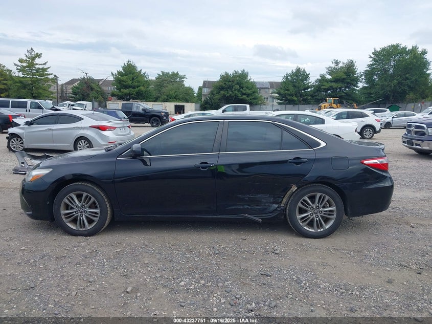 2017 TOYOTA CAMRY SE 4T1BF1FK3HU356402
