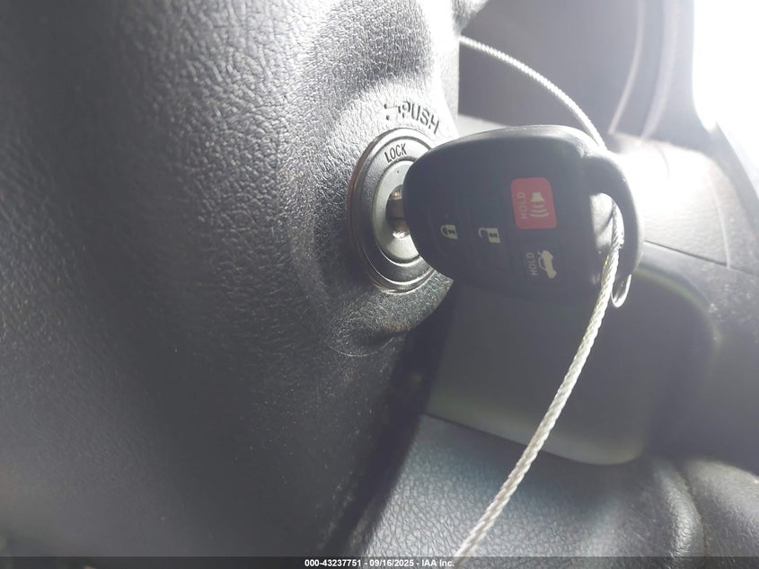 2017 TOYOTA CAMRY SE 4T1BF1FK3HU356402