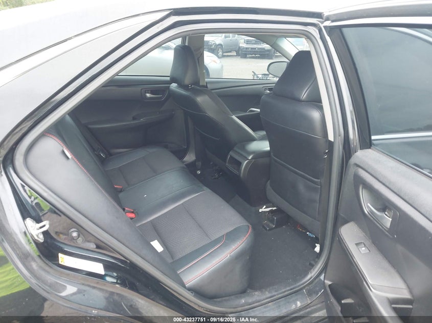 2017 TOYOTA CAMRY SE 4T1BF1FK3HU356402