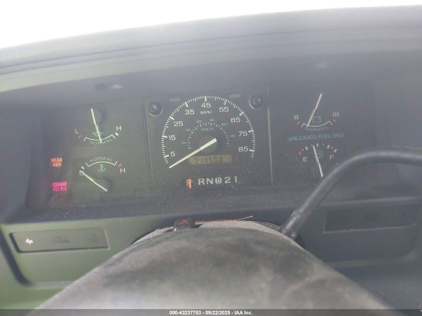 1992 Ford Econoline E350 Cutaway Van VIN: 1FDKE30GXNHA87662 Lot: 43237753