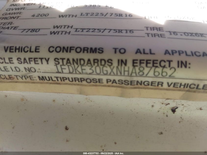 1992 Ford Econoline E350 Cutaway Van VIN: 1FDKE30GXNHA87662 Lot: 43237753