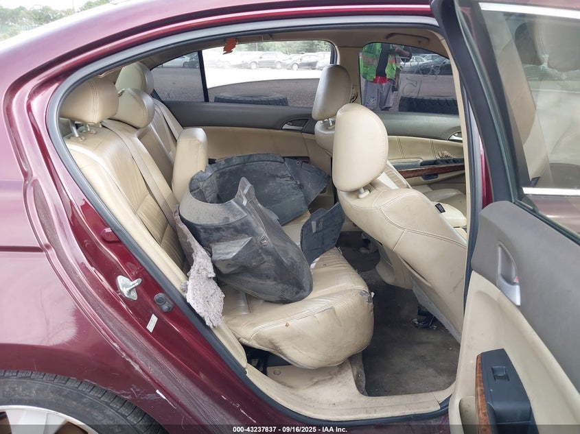 1HGCP2F8XAA175631 2010 HONDA ACCORD photo no. 8