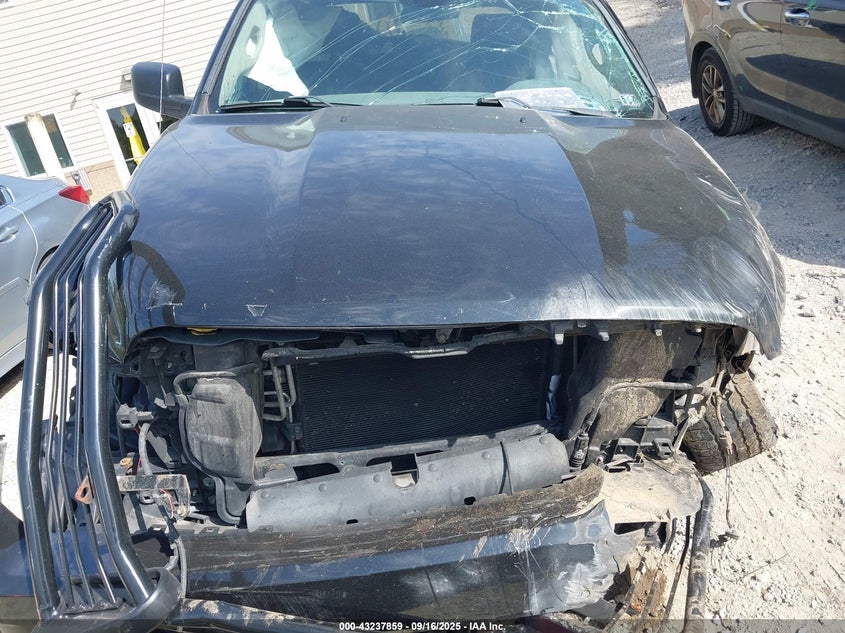 2017 RAM 1500 EXPRESS  4X4 5'7 BOX - 3C6RR7KT0HG784546