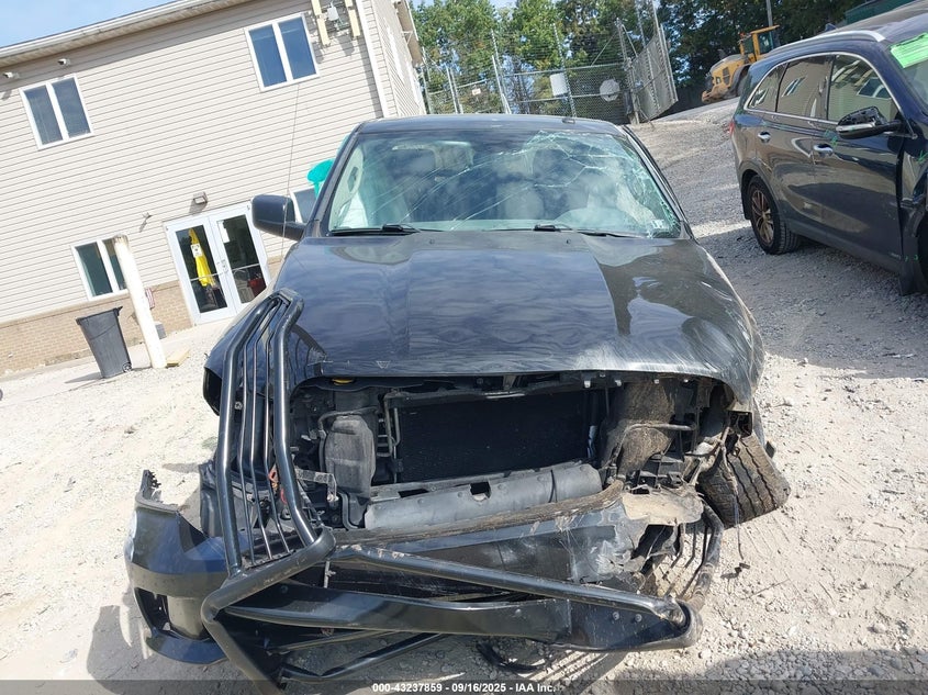 2017 RAM 1500 EXPRESS  4X4 5'7 BOX - 3C6RR7KT0HG784546