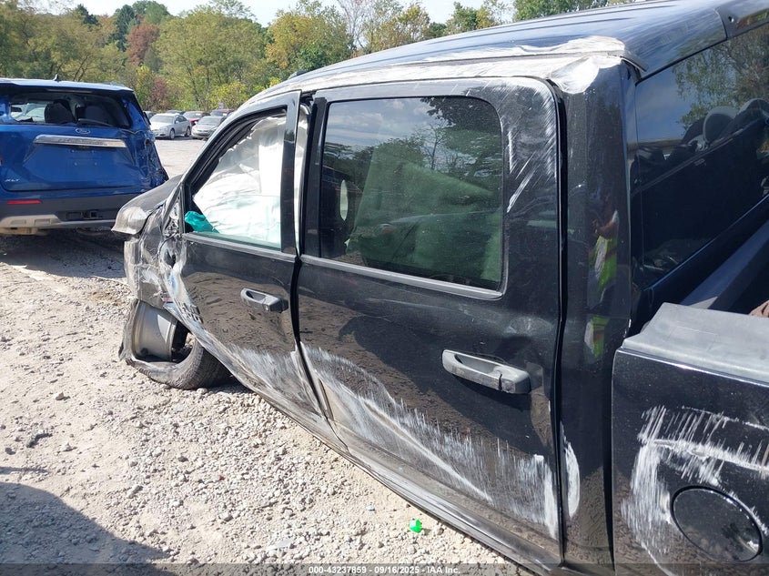 2017 RAM 1500 EXPRESS  4X4 5'7 BOX - 3C6RR7KT0HG784546