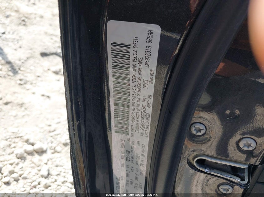 2017 RAM 1500 EXPRESS  4X4 5'7 BOX - 3C6RR7KT0HG784546