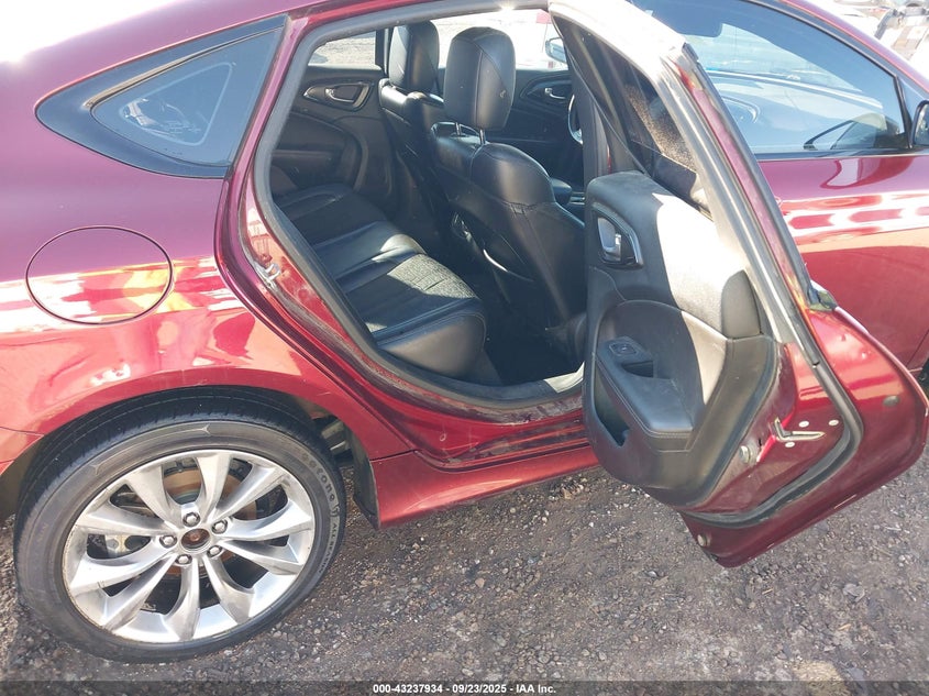 2015 CHRYSLER 200 S - 1C3CCCDG0FN718144