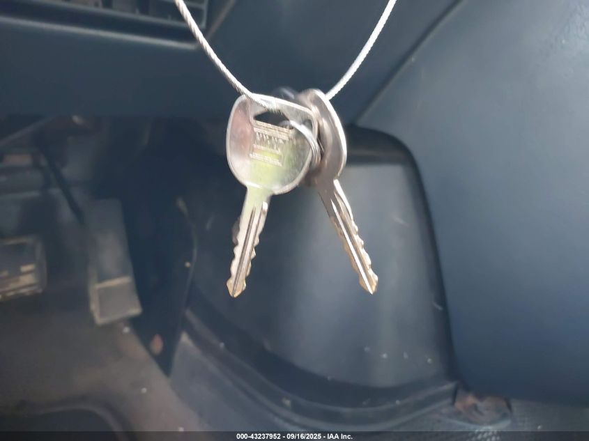 2000 Chevrolet Astro VIN: 1GCDM19W7YB145040 Lot: 43237952