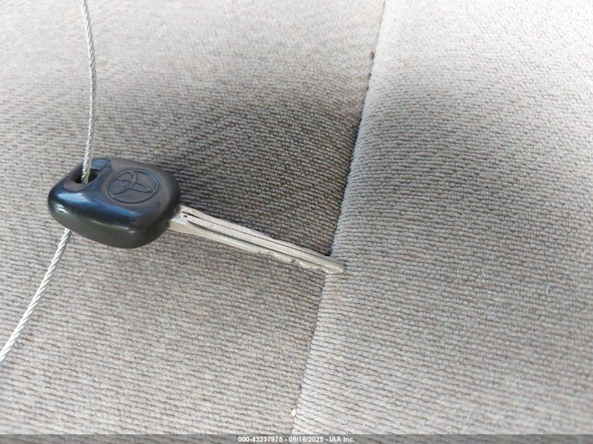 2004 Toyota Sequoia Sr5 V8 VIN: 5TDZT34A84S206429 Lot: 43237975